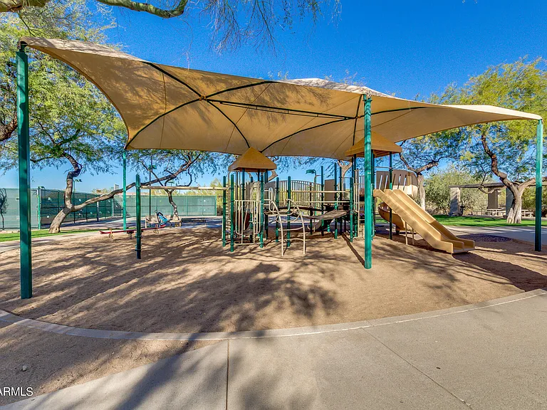 10602 E Blanche Dr — Photo 45