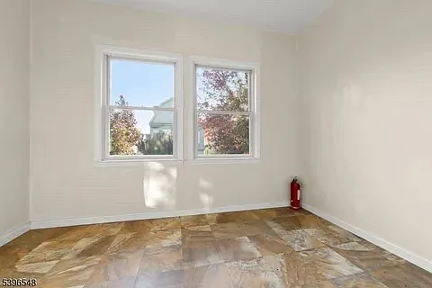 91 Headley Ter #2 — Photo 16