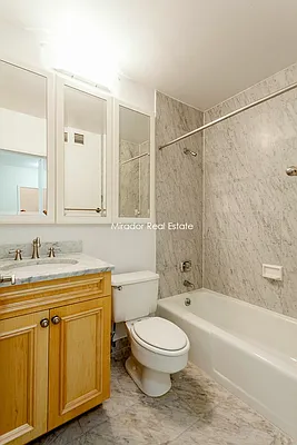 Rented by Mirador Real Estate | media 4