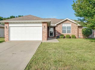 3276 S Western Ave, Springfield, MO 65807