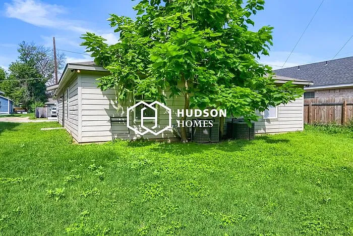 925 Burgan St #B — Photo 12