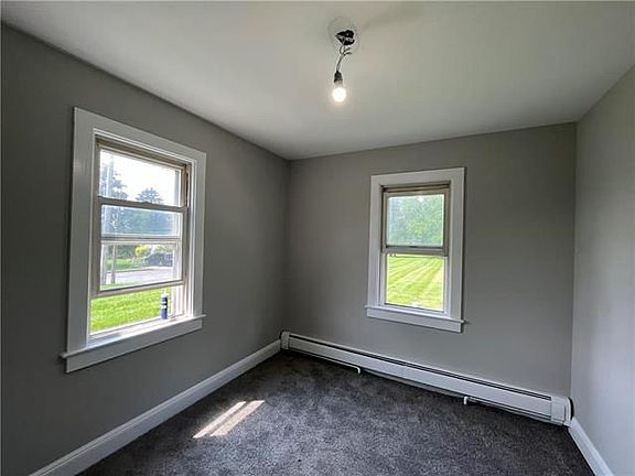 5th image of 210 N Broadway #1
