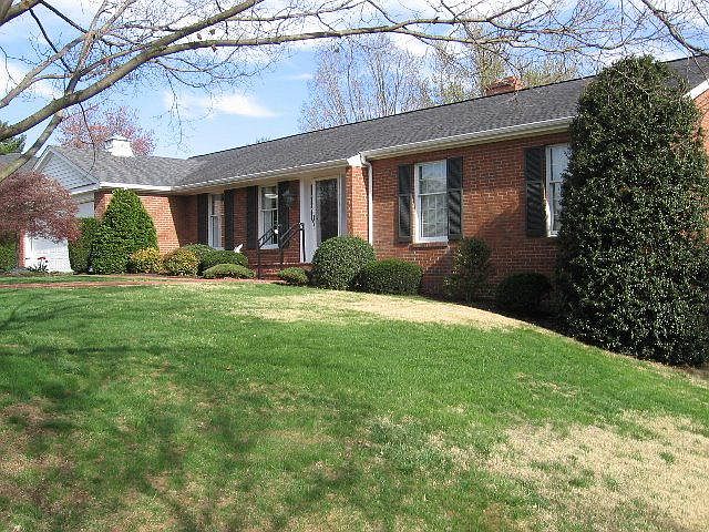 1st image of 450 Preston Dr