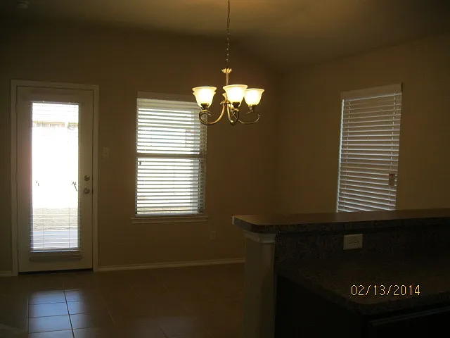 2630 Leslie Ln — Photo 2
