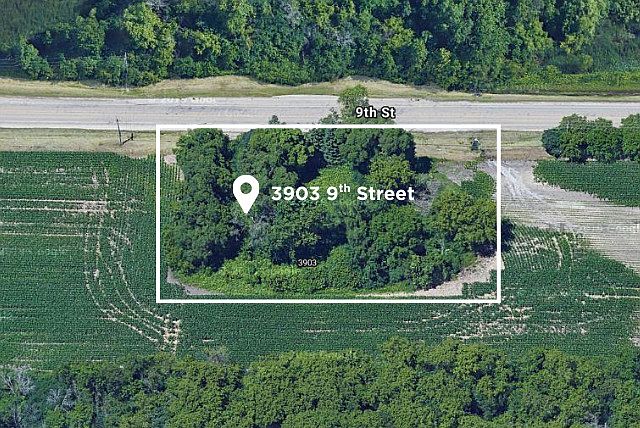 1st image of 3903 9th St