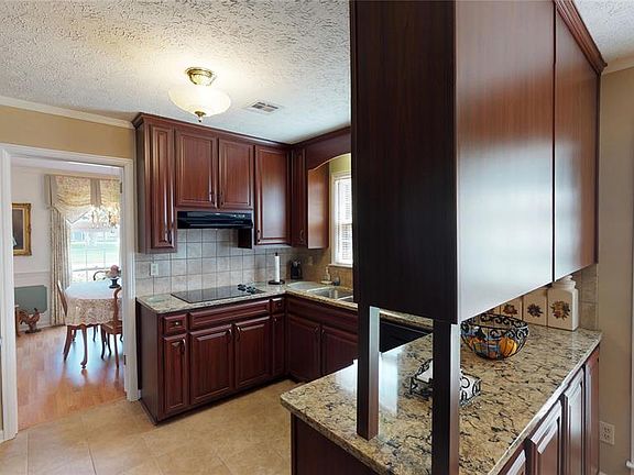 2nd image of 107 Chattahoochee Dr