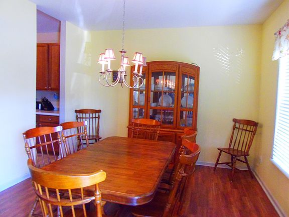 2nd image of 5311 Silverbrook Dr