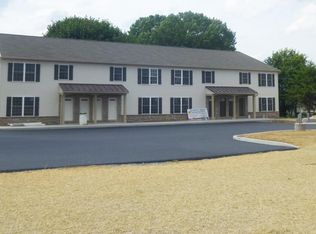 1605 W Main St #F, Ephrata, PA 17522