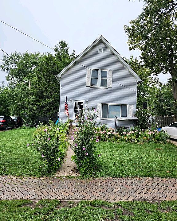 1st image of 1007 E North St