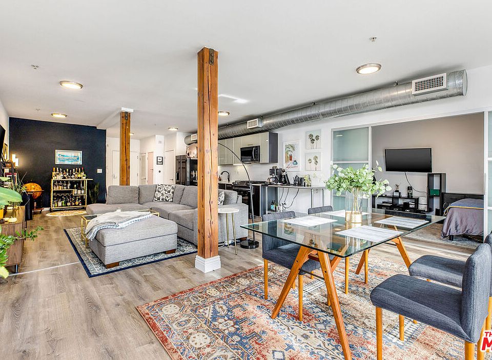 1st image of 4215 Glencoe Ave #206