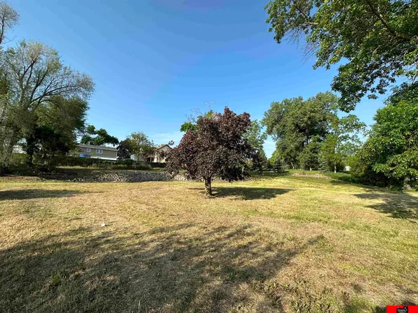 749 E Grove St, West Point, NE 68788