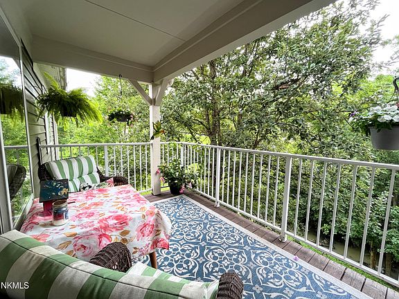 2nd image of 2131 Clareglen Ct Unit 301