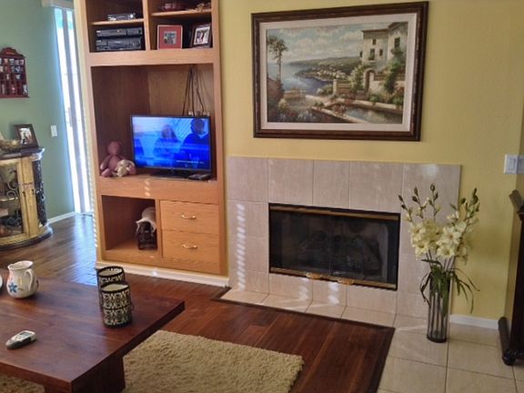 5th image of 28011 Dickason Dr