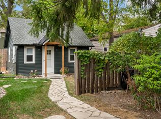 123 1/2 Lysander St, Rochester, MI 48307