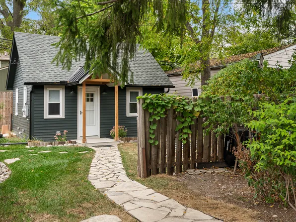 123 1/2 Lysander St, Rochester, MI 48307