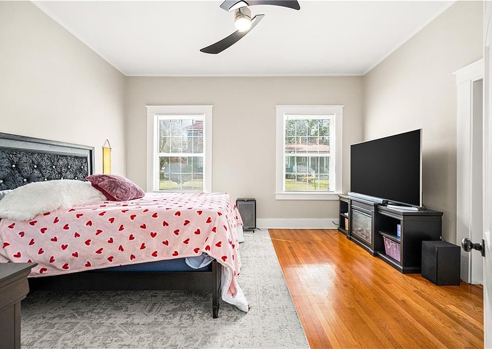 28th image of this home