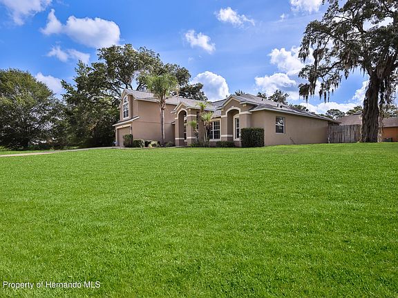 5th image of 2262 Gaucho Ave