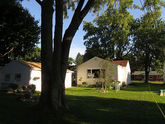 5th image of 170 Titus St