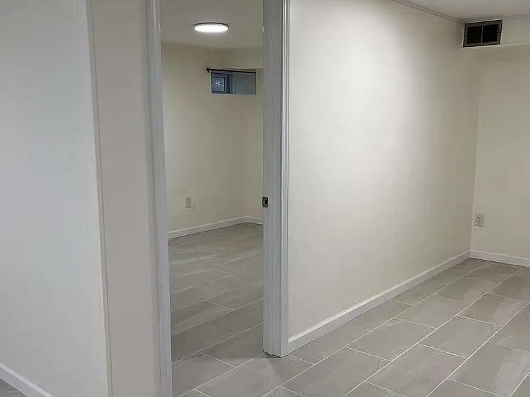51 Winthrop Rd — Photo 2