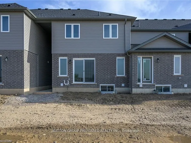 375 Kennington Way — Photo 2