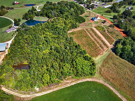 2nd image of 140 Caltolina Farm Rd