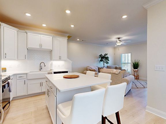 5th image of 1023 Milson Ln