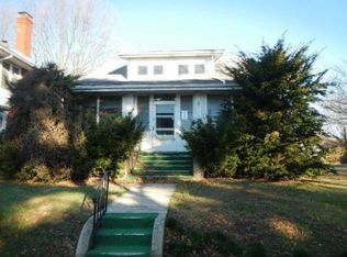 38 8th St, Salem, NJ 08079