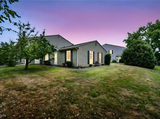 8109 Puritan Dr APT A, Mentor, OH 44060