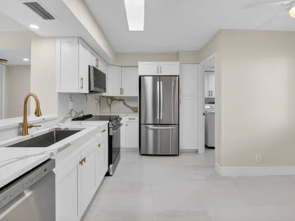 7360 S Oriole Boulevard #102, Delray Beach, FL 33446