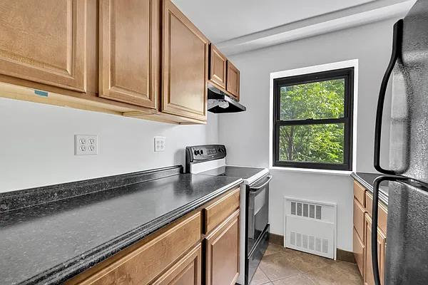 Sold by Compass | media 3