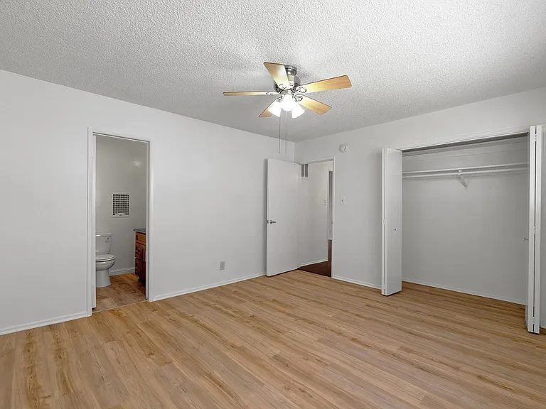 1041 S Corning St #205 — Photo 17