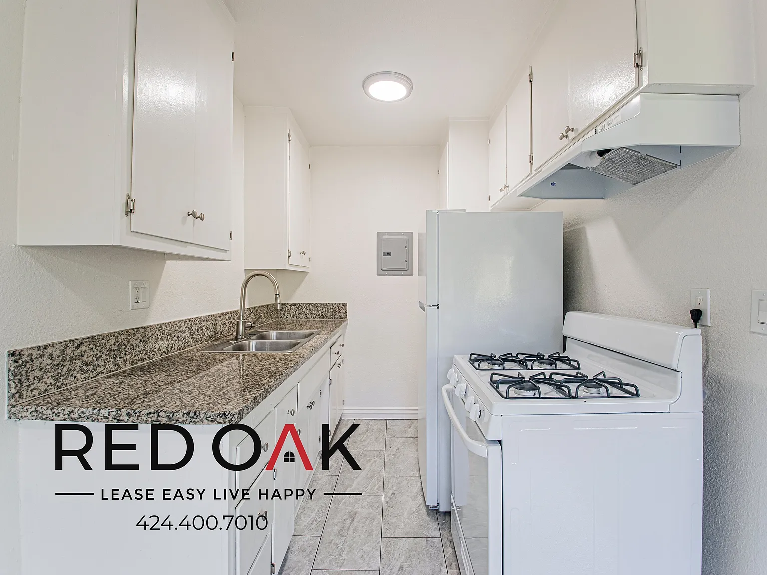 Sun-Drenched One Bedroom with Eat-In Kitchen and Assigned Parking ~ In Highland Park! — Photo 2