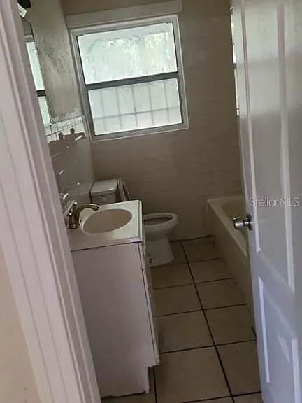 414 Sunset Dr — Photo 3