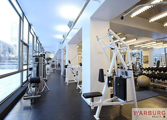 Sold by Warburg | media 30