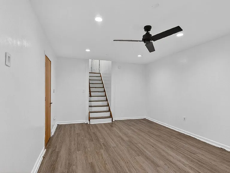925 Chancellor St SW — Photo 8