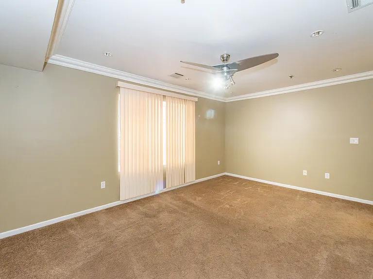 279 Orange St #1 — Photo 16