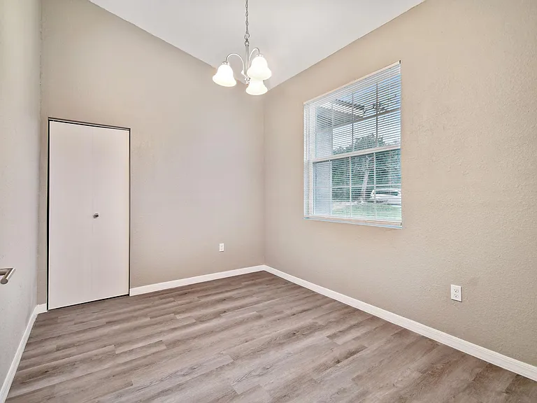 7398 Skylark Dr — Photo 27