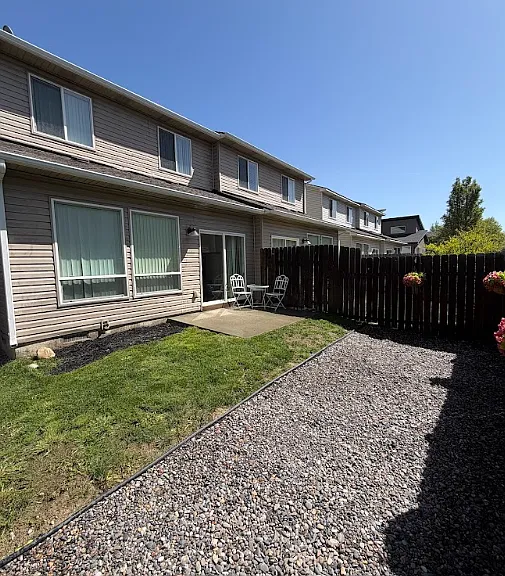 2125 S Amy Ave — Photo 18