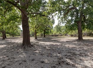 1691 Navasota Rdg, Navasota, TX 77868