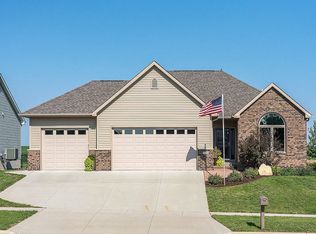 730 Strathmoor Dr, North Liberty, IA 52317