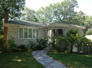 79 Beverly Rd, Brookline, MA 02467