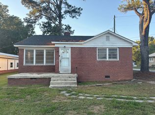 607 Durst Ave E, Greenwood, SC 29649