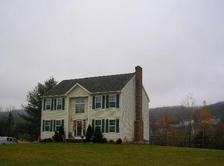 42 Hockanum Glen Dr, Beacon Falls, CT 06403