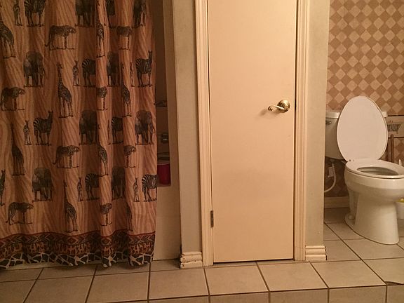 3rd image of 3405 Avenue H