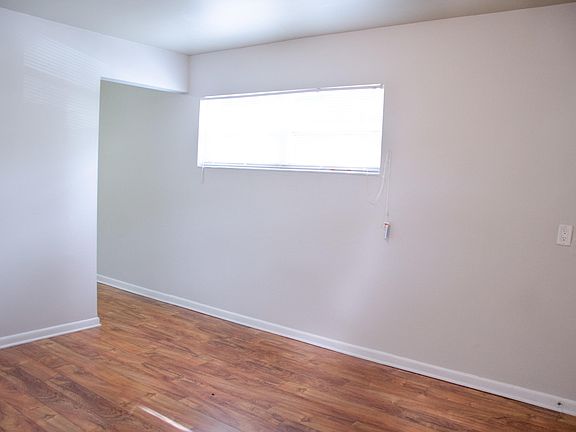 2nd image of 2775 Herschel St APT 10