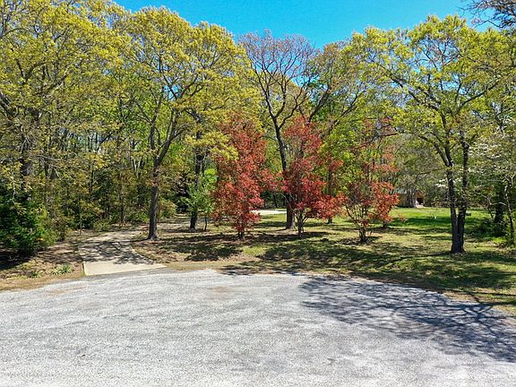 3rd image of 3101 Butlers Bluff Dr
