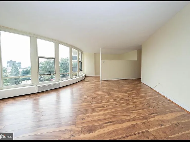 50 Belmont Ave #4 — Photo 1