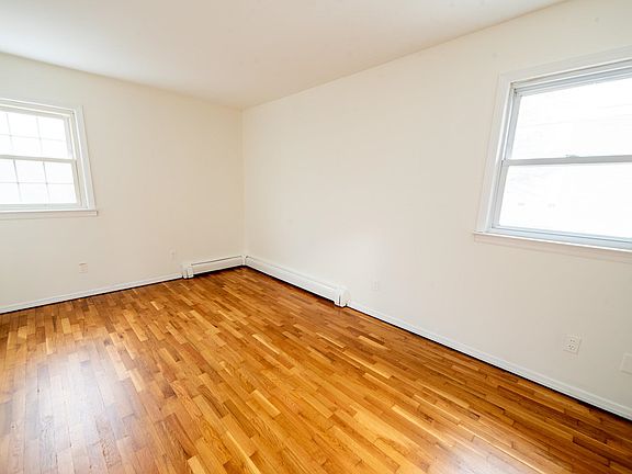 3rd image of 6219 Polk St Floor 2