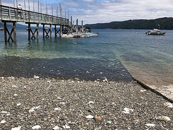 3rd image of 161 N Ayock Beach Dr