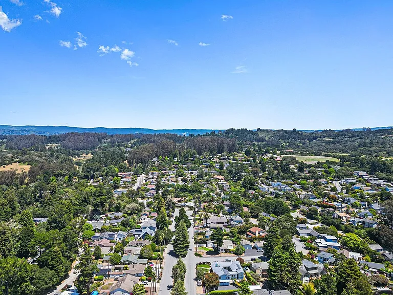 308 Estrella Ave — Photo 24
